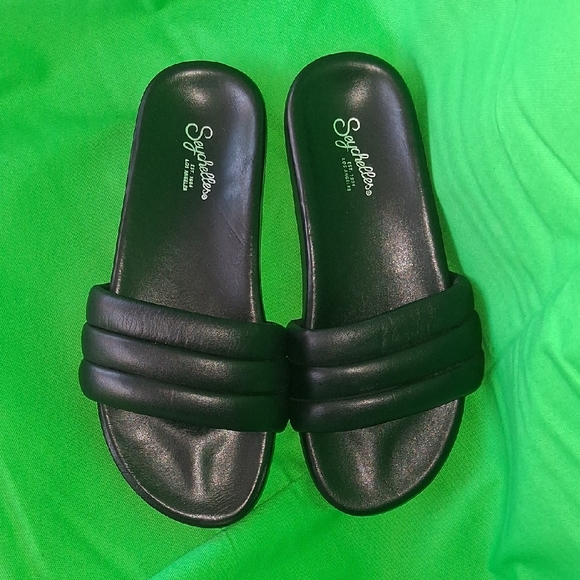 Seychelles Shoes - Seychelles Black Padded Dual-Band Slide Sandals